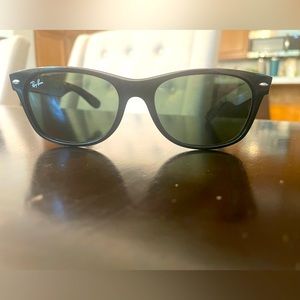 Ray-ban New Wayfarer Black Frame
